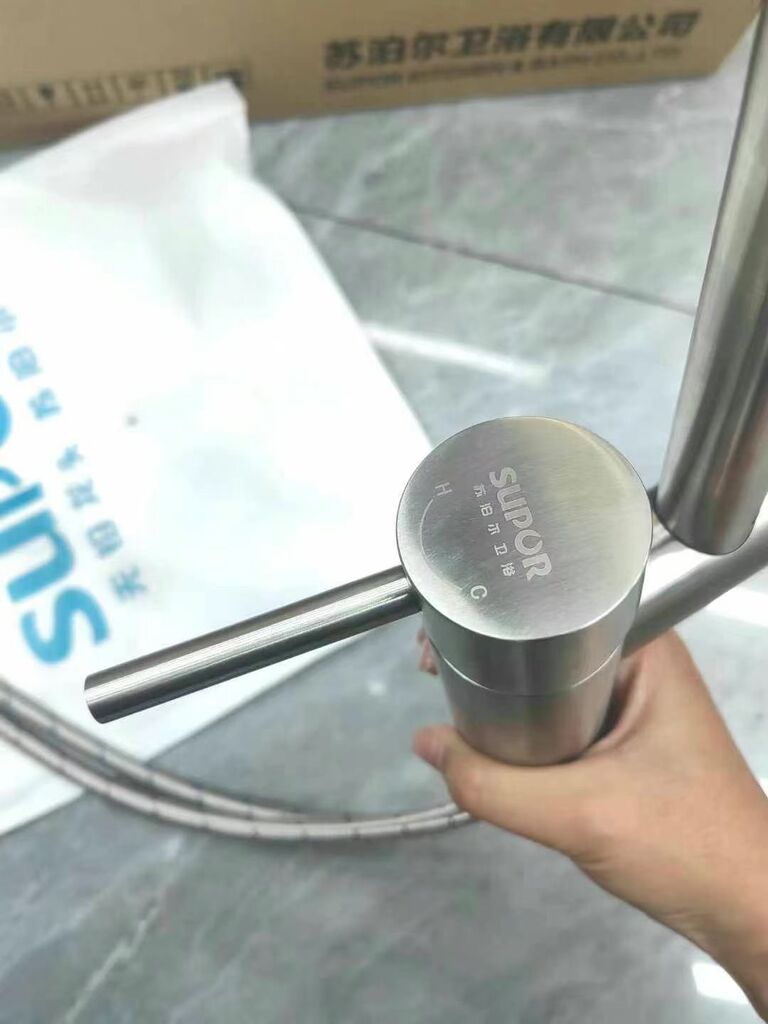 Vòi rửa bát xoay 360 độ hãng SUPOR 250607-02 có nóng lạnh , inox 304 - Ảnh 3