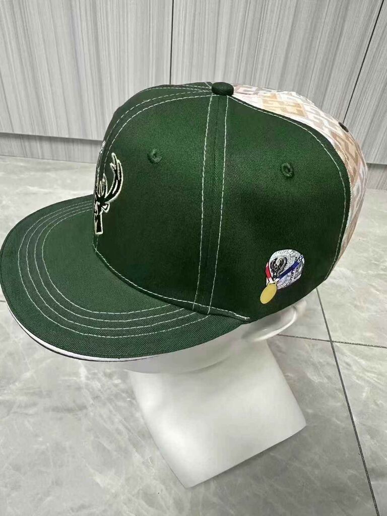 Mũ lưỡi trai Milwaukee Bucks Khris Middleton BMO Cap Series 