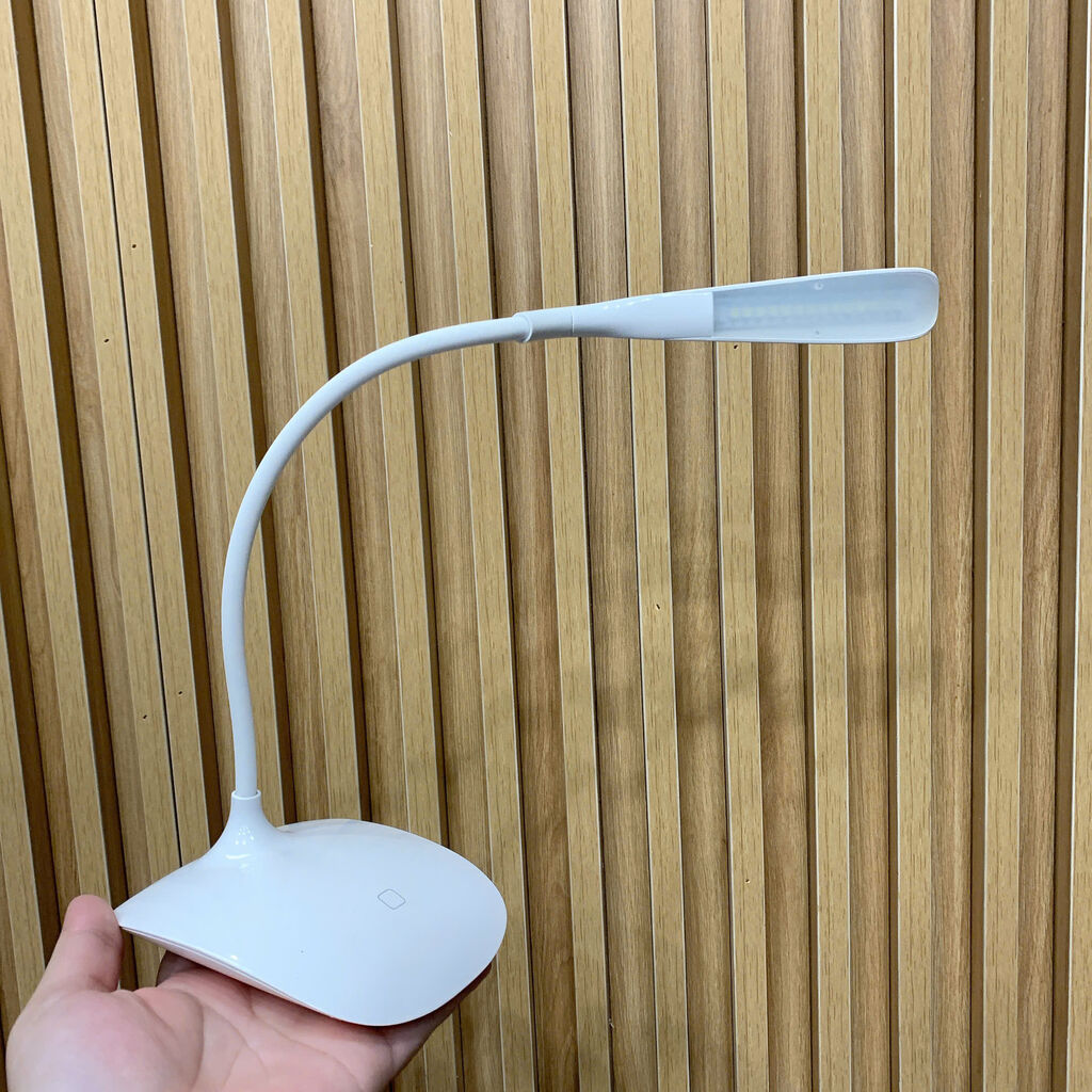 Đèn bàn LED đọc sách GOOSENECK SSL-908-WT - cáp sạc bị ố vàng - Ảnh 5