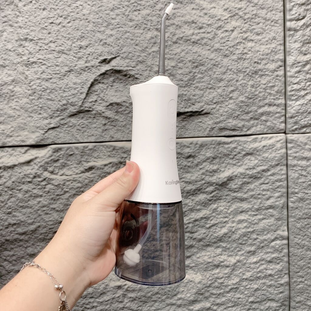 Tăm nước WI hãng KaringBee ( Hàn Quốc ), kháng nước IPX7, bình chứa lớn 300ml,.đầu phun xoay 360 độ - Ảnh 4