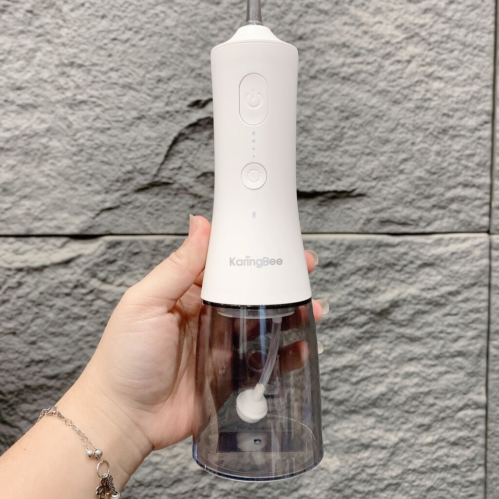Tăm nước WI hãng KaringBee ( Hàn Quốc ), kháng nước IPX7, bình chứa lớn 300ml,.đầu phun xoay 360 độ - Ảnh 5