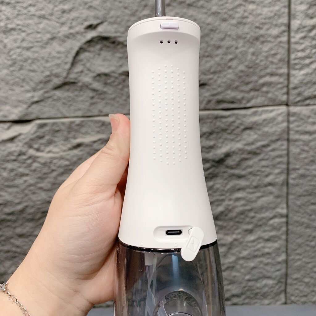 Tăm nước WI hãng KaringBee ( Hàn Quốc ), kháng nước IPX7, bình chứa lớn 300ml,.đầu phun xoay 360 độ - Ảnh 10