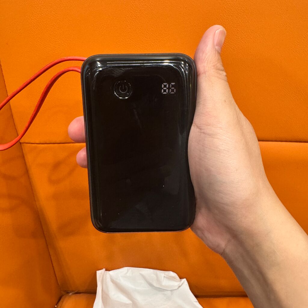 Pin dự phòng Baseus 20.000mAh sạc nhanh 20W , hàng hoàn TMĐT, ko hộp, có xước