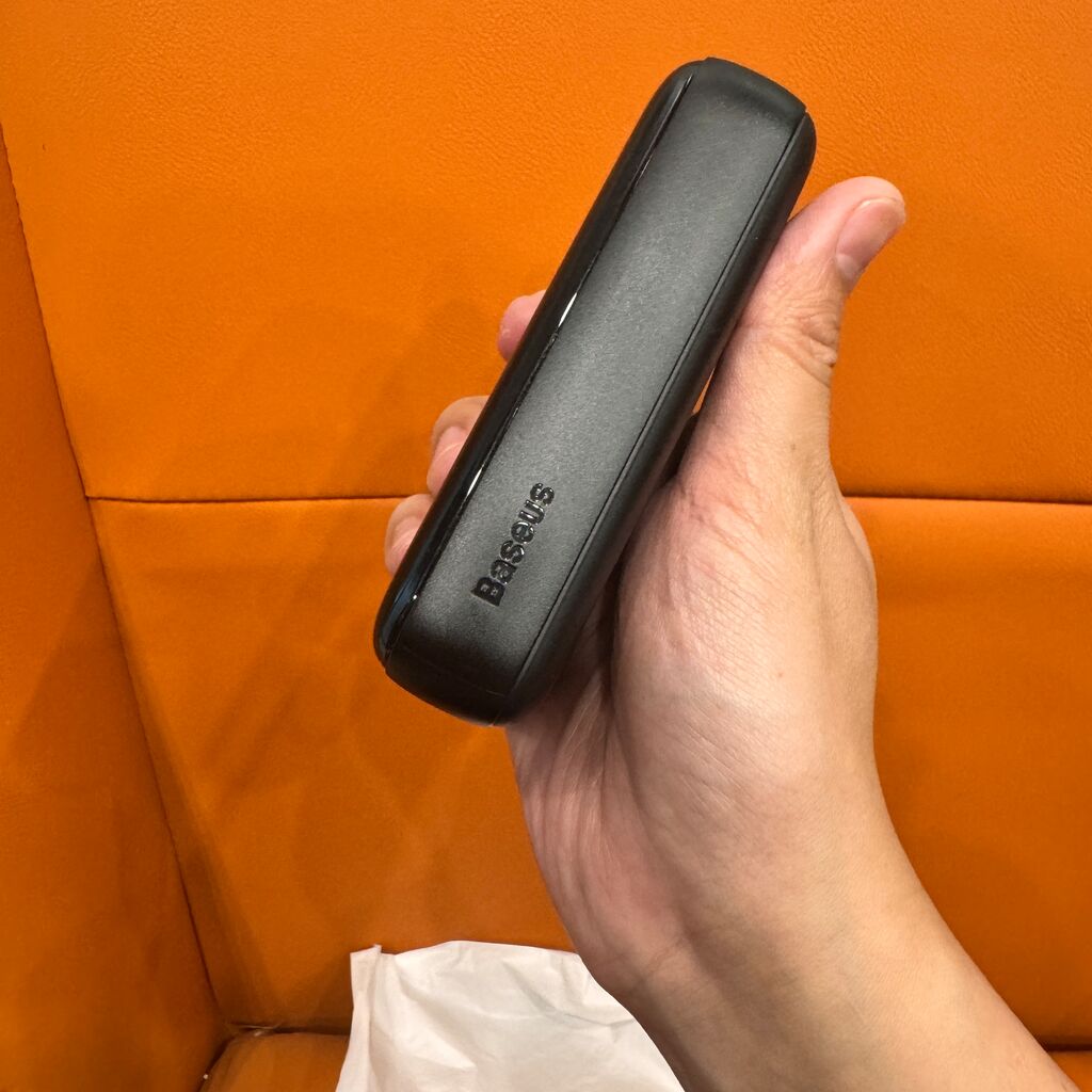 Pin dự phòng Baseus 20.000mAh sạc nhanh 20W , hàng hoàn TMĐT, ko hộp, có xước - Ảnh 8