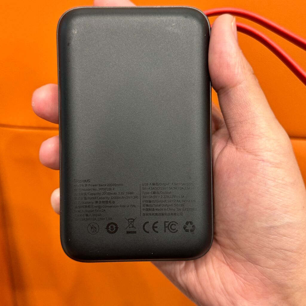 Pin dự phòng Baseus 20.000mAh sạc nhanh 20W , hàng hoàn TMĐT, ko hộp, có xước - Ảnh 7