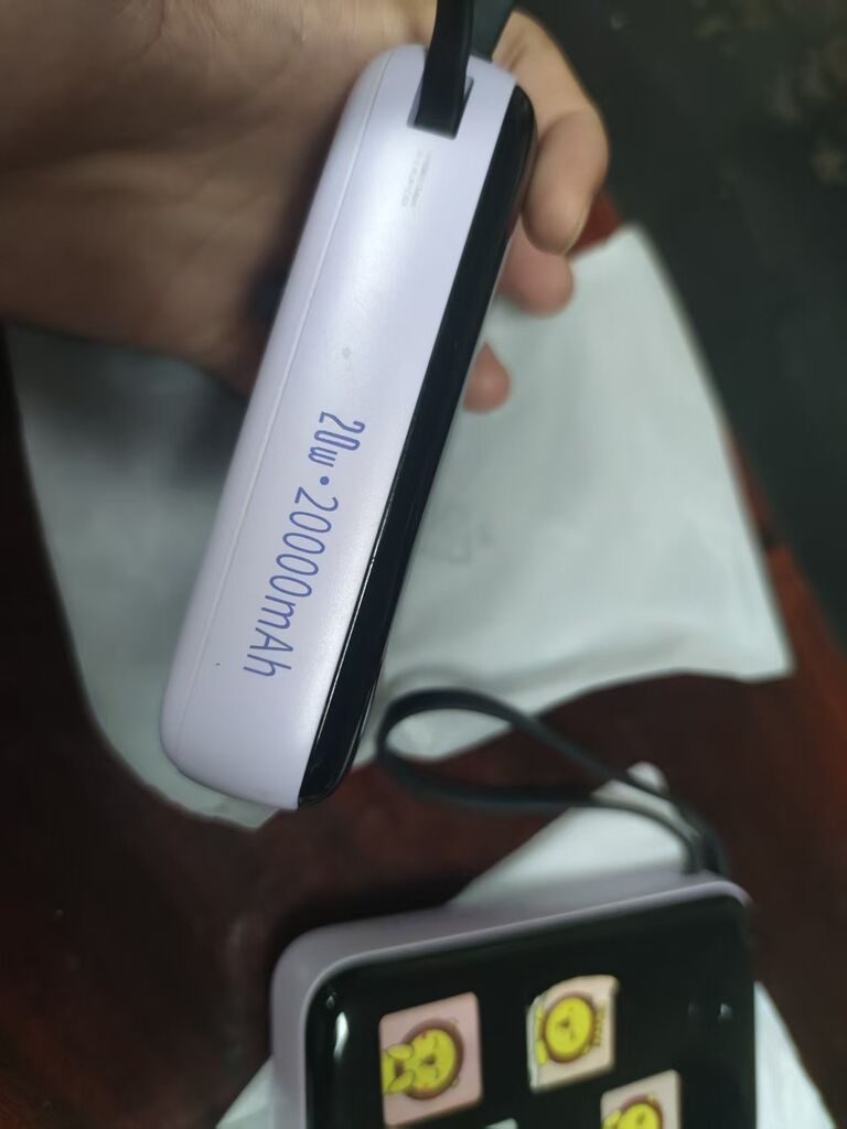 Pin dự phòng Baseus 20.000mAh 20W , hàng hoàn TMĐT, ko hộp, có xước