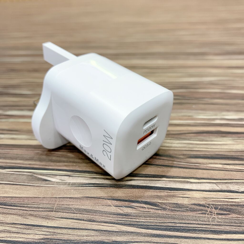Củ sạc nhanh 2 cổng 20W hãng Max & Max công nghệ GaN - Ảnh 5