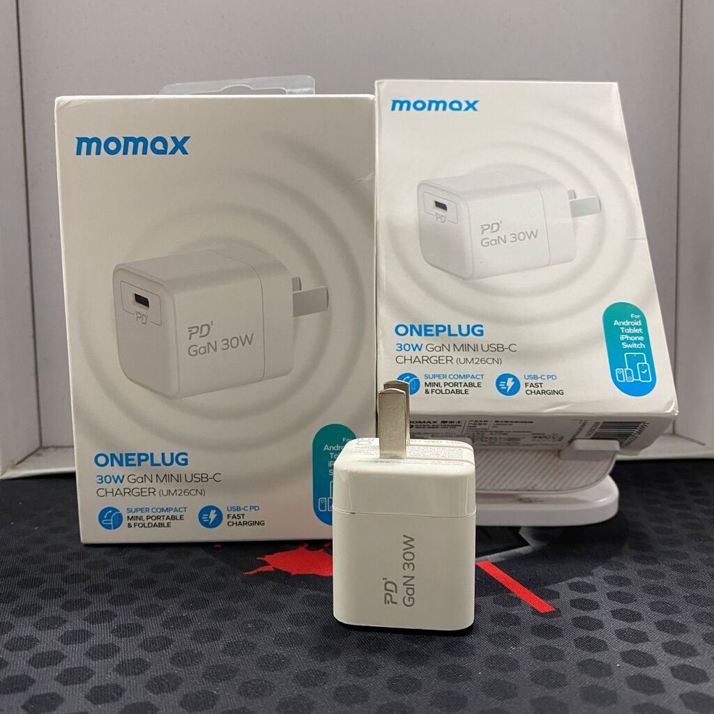 Củ sạc nhanh Momax ONEPLUG 30W Gan mini USB-C UM26CN (sạc siêu nhanh cho iphone)