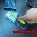 Kính cường lực tự dán iPhone khung dán tự động siêu dễ dán, viền mỏng, chống bám bụi - Ảnh 9