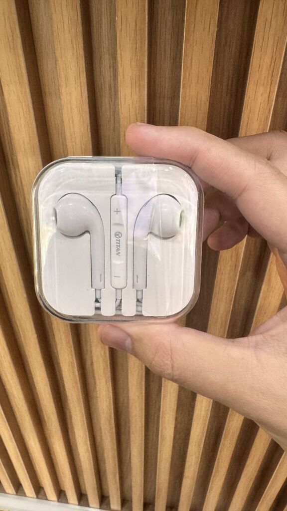 Tai nghe chân 3.5mm hãng TITAN TN02 (không hộp)