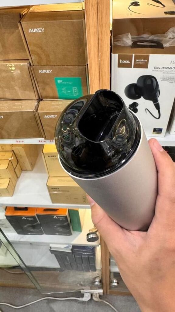Máy hút bụi mini cầm tay tích điện Baseus hút cực mạnh có đầu thay thế - Ảnh 6