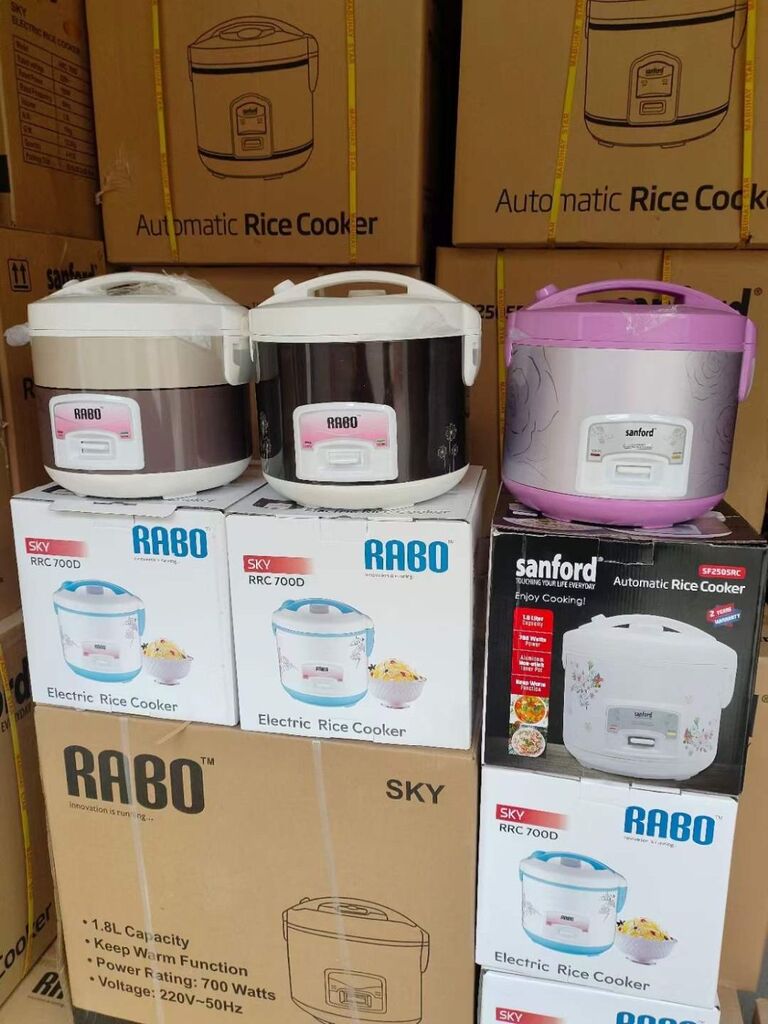 Nồi cơm điện RABO/ Stanford RRC700D ,tiết kiệm điện 700W (1L8)