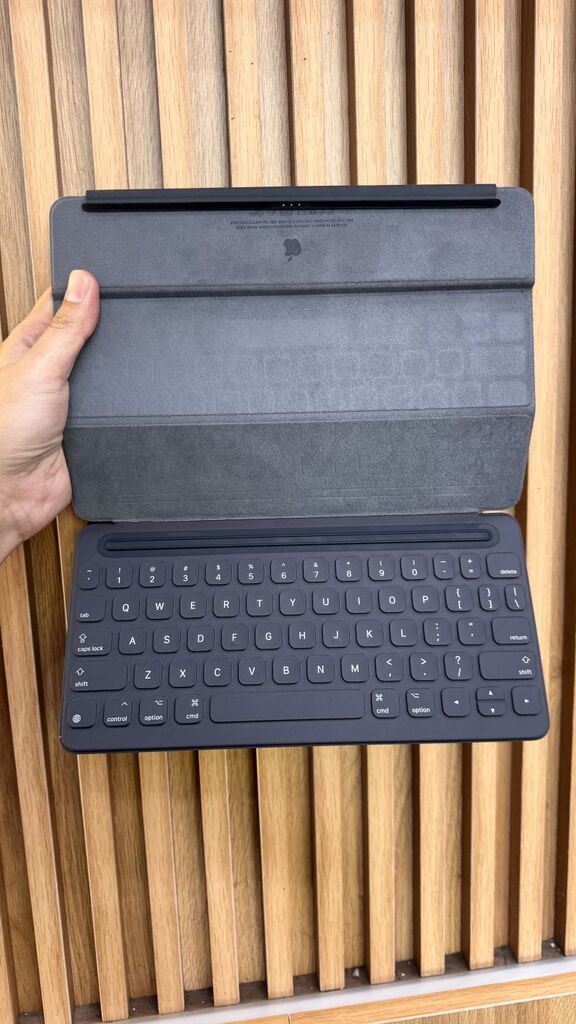 Bàn phím Apple SMART KEYBOARD MPTL2 cho iPad PRO - 10.5inch / iPad Air 3 / iPad 7 ( hàng tồn kho ) - Ảnh 7