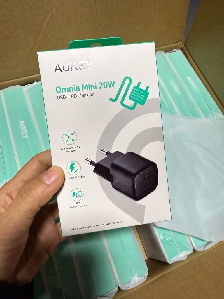 Củ sạc nhanh 20W hãng Aukey Omnia OMNIA USB-C PD PA-B1 (Đen)