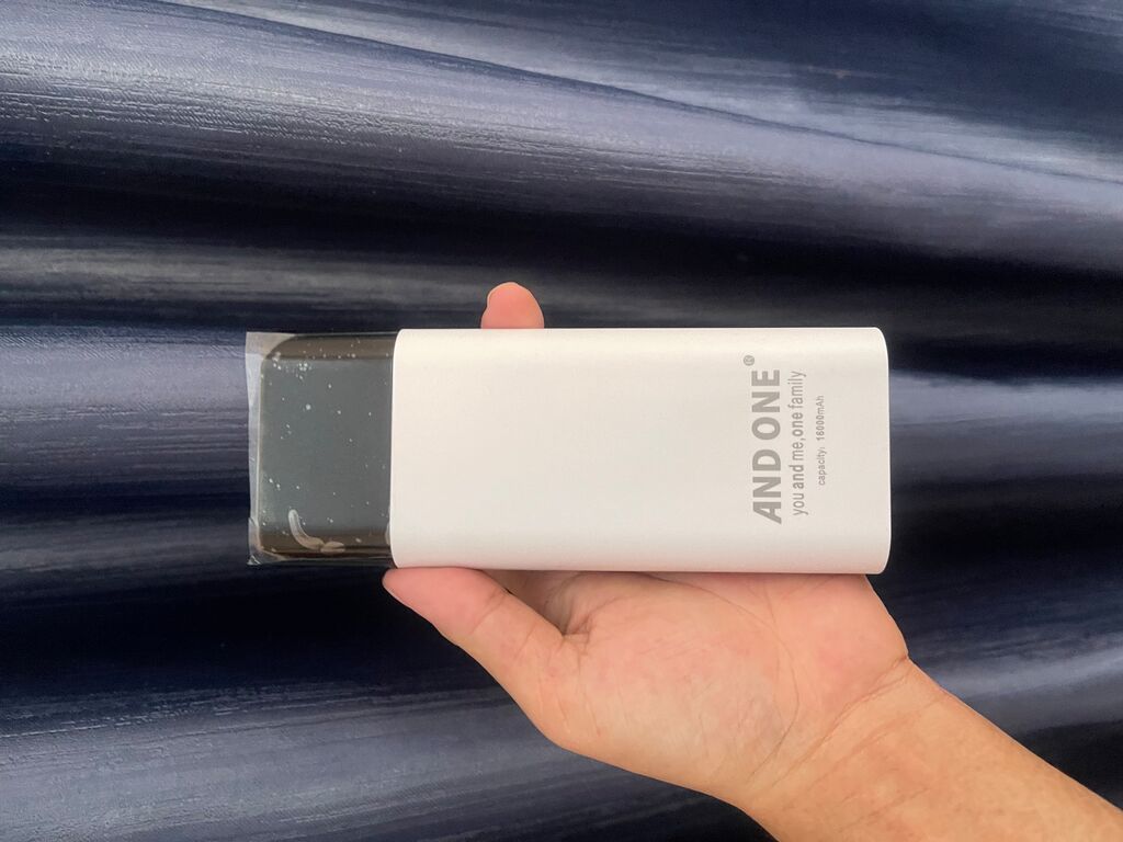 Sạc dụng phòng 16000mah and one