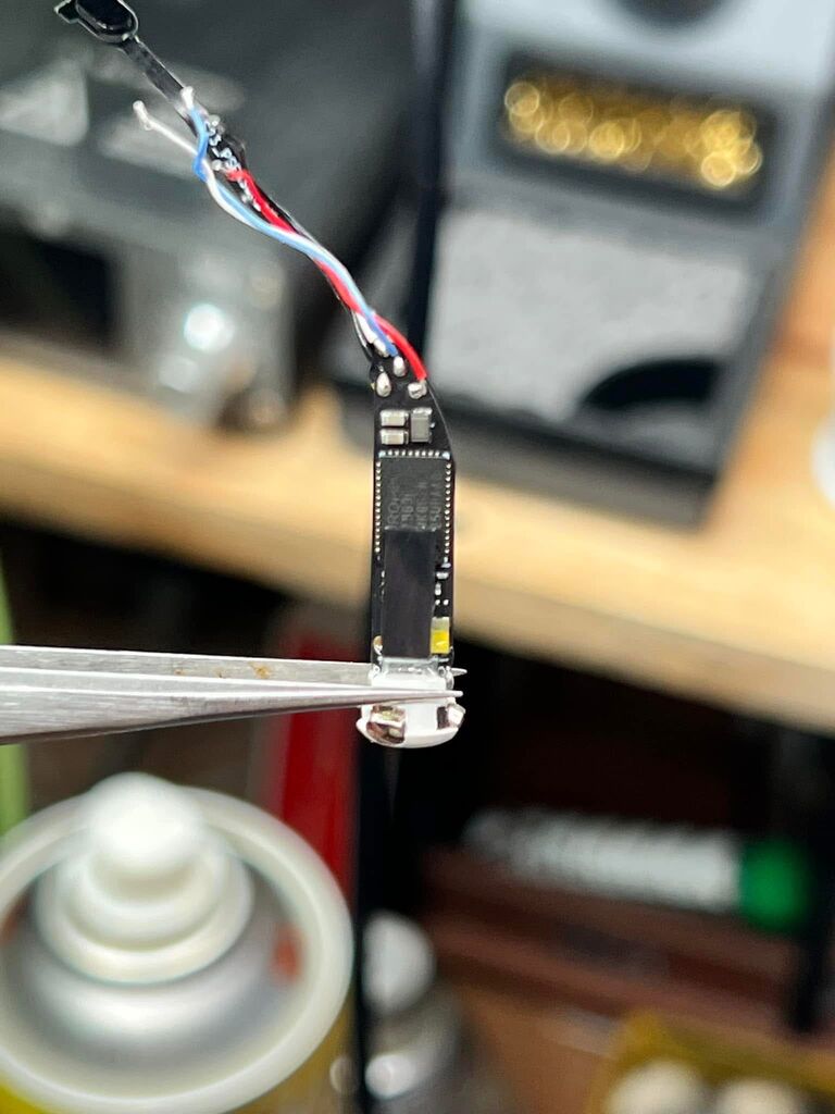 Tai nghe airpods 4 hổ vằn chip 1563e fake - Ảnh 2