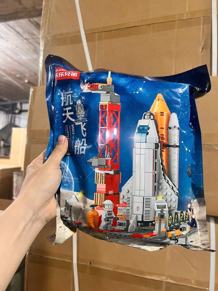 Đồ chơi lắp ghép vũ trụ xanh/ đỏ - Ảnh 4