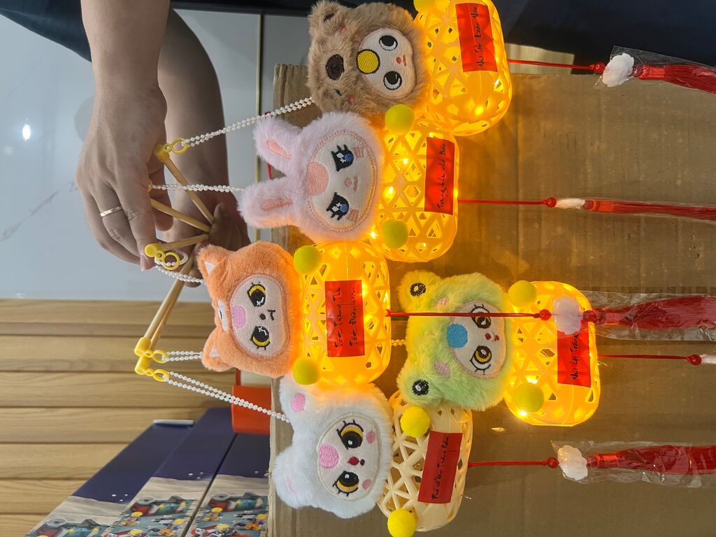 Đèn lồng trung thu Baby three đầu to ( mã to) - Ảnh 5