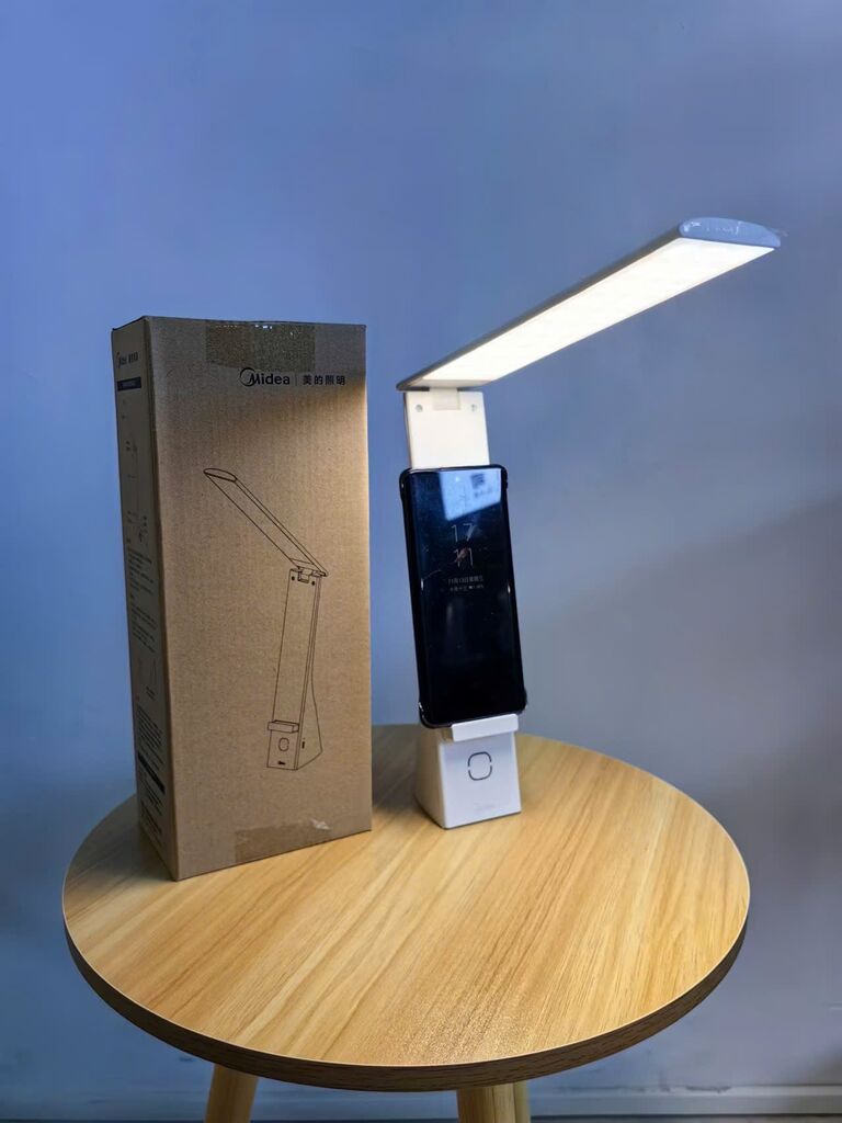 Đèn học tích điện MIDEA (đèn LED bảo vệ mắt, có giá đỡ điện thoại)