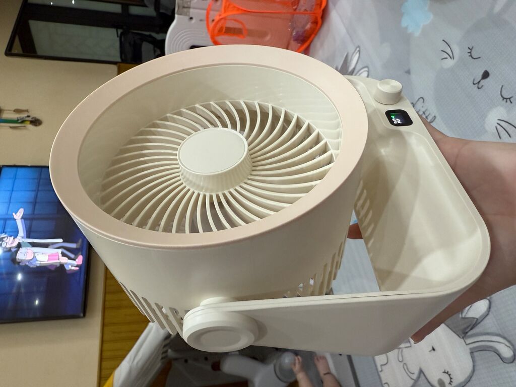 Quạt tích điện đa năng Y-001 - Để bàn, treo tường - Ảnh 4