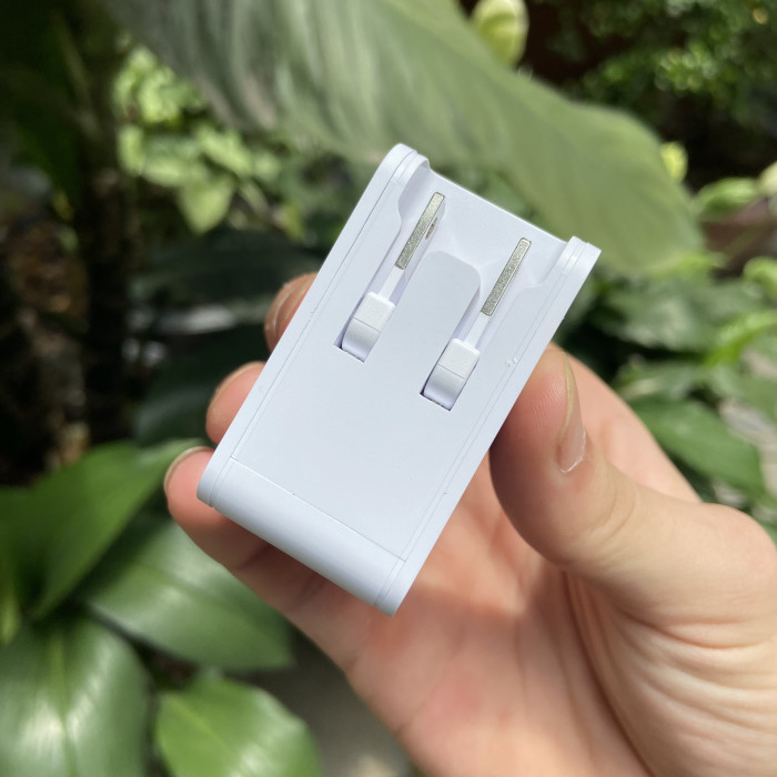 Củ sạc chính hãng nhà mạng Nhật AU Cellcube 36W - 2 cổng sạc nhanh - Ảnh 2